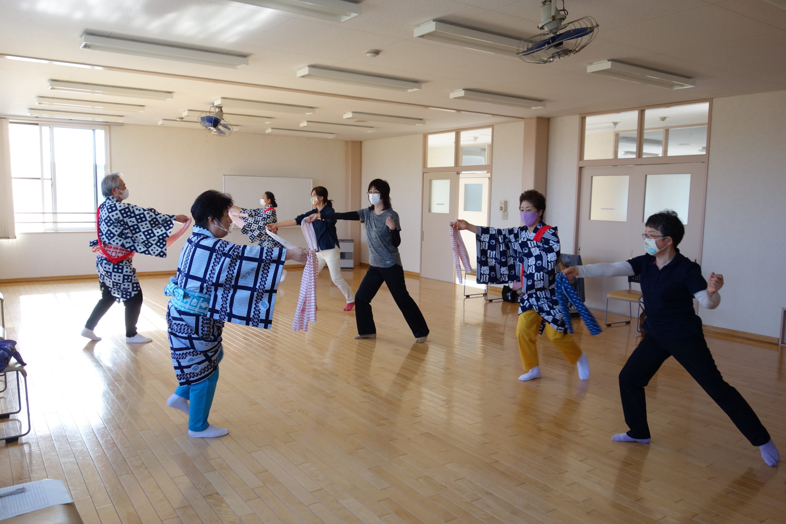 【体験】和製エアロビクスとも言われ楽しく、粋な踊りです。(かっぽれ踊り)